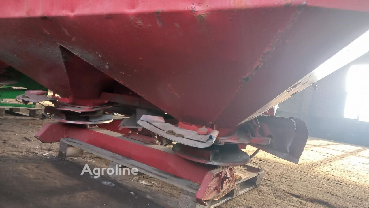 2008 Kuhn Axis Spreader - Self Propelled for sale — view 5