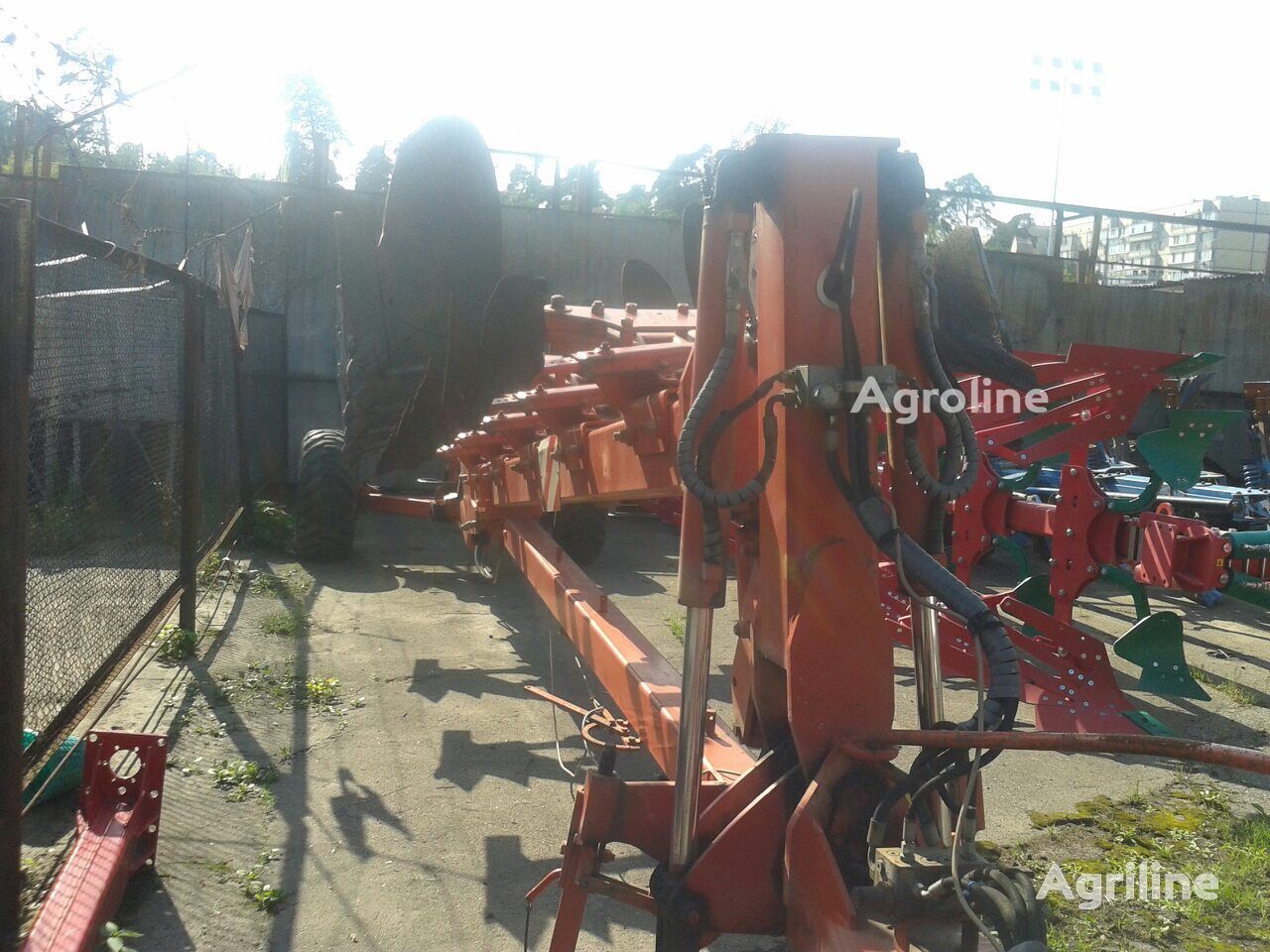Kuhn Challenger 9T Tillage - Plough for sale — view 3