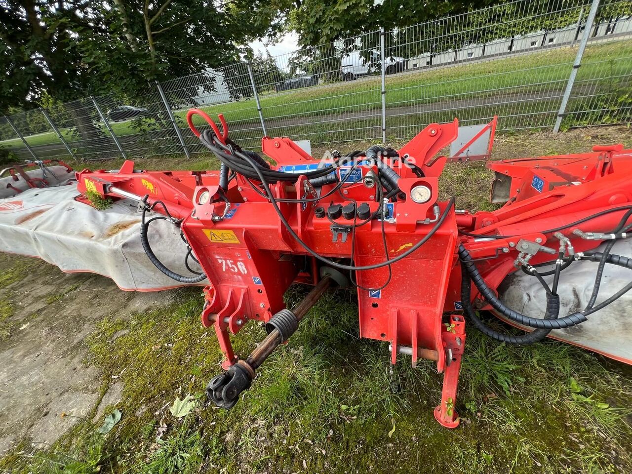 2014 Kuhn FC 883-FF Hay - Mower for sale — view 2
