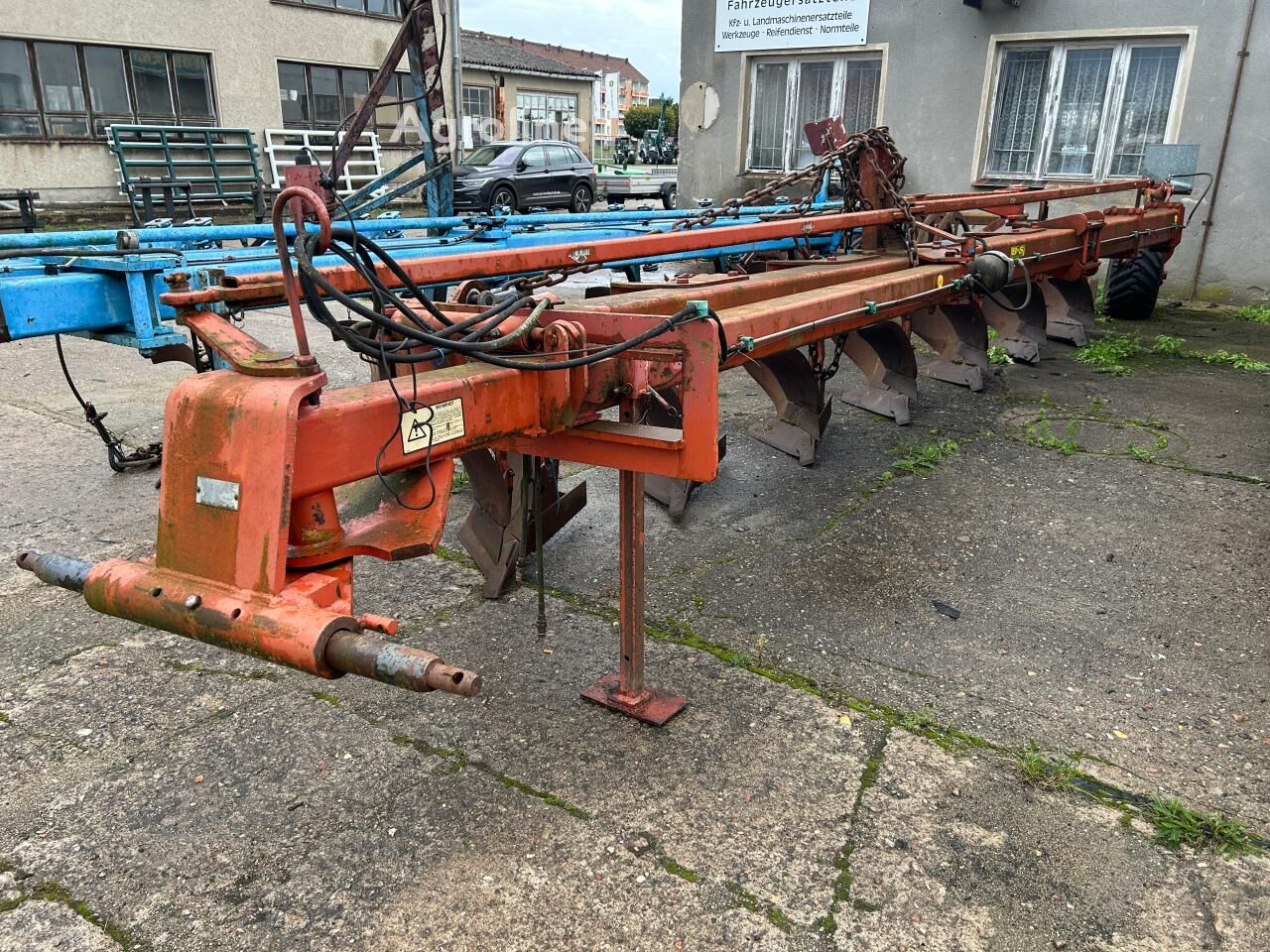 1998 Kuhn Korser 7NS Tillage - Plough for sale — view 2