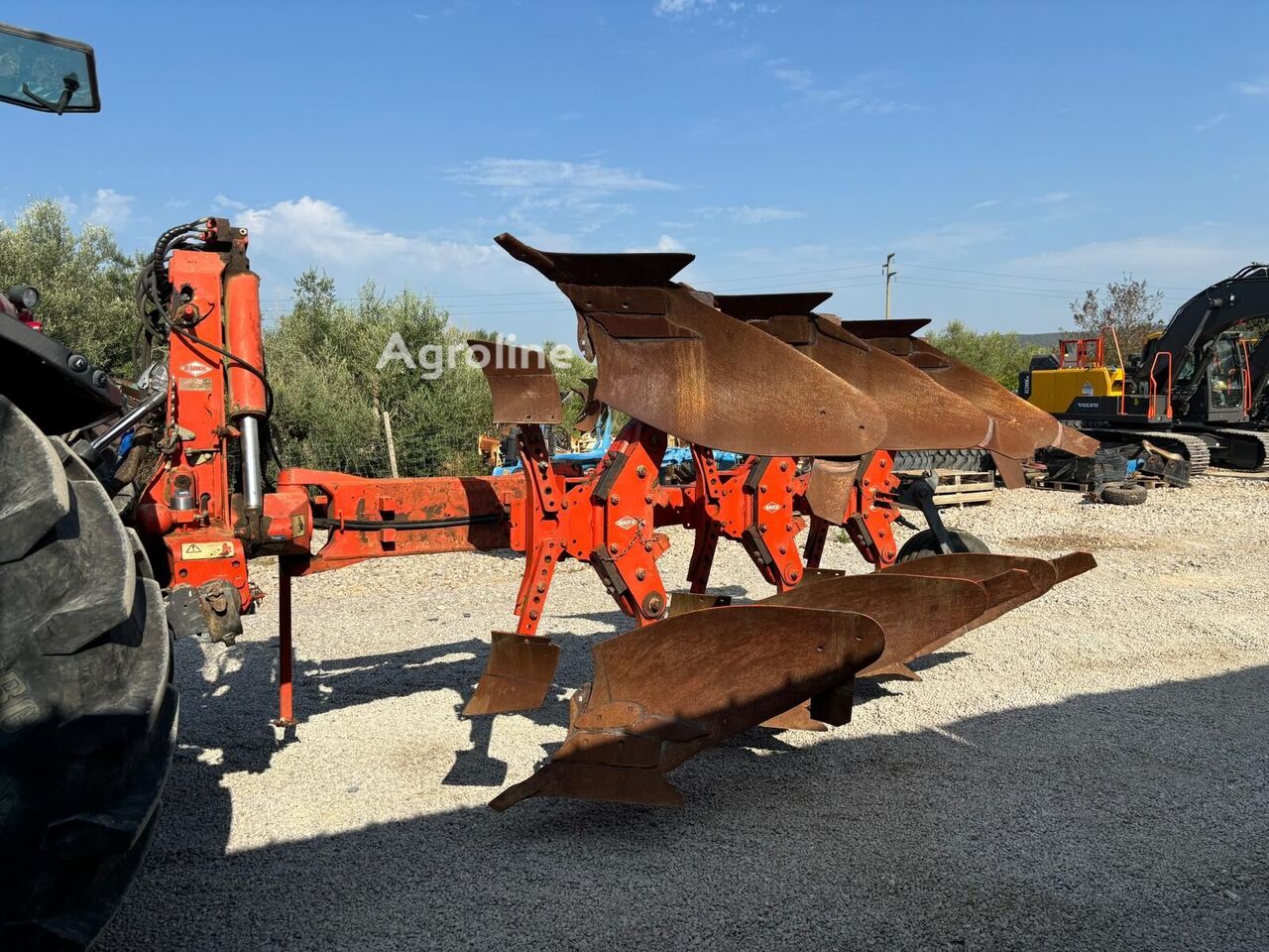 2004 Kuhn Vari Legend 18 Tillage - Plough for sale — view 2