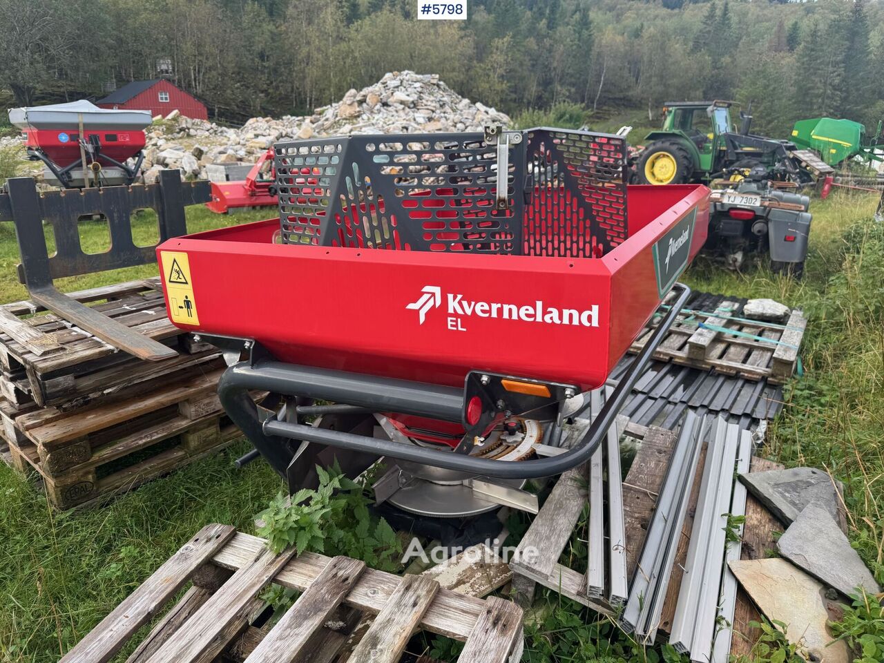 1900 Kverneland Tillage - Plough for sale