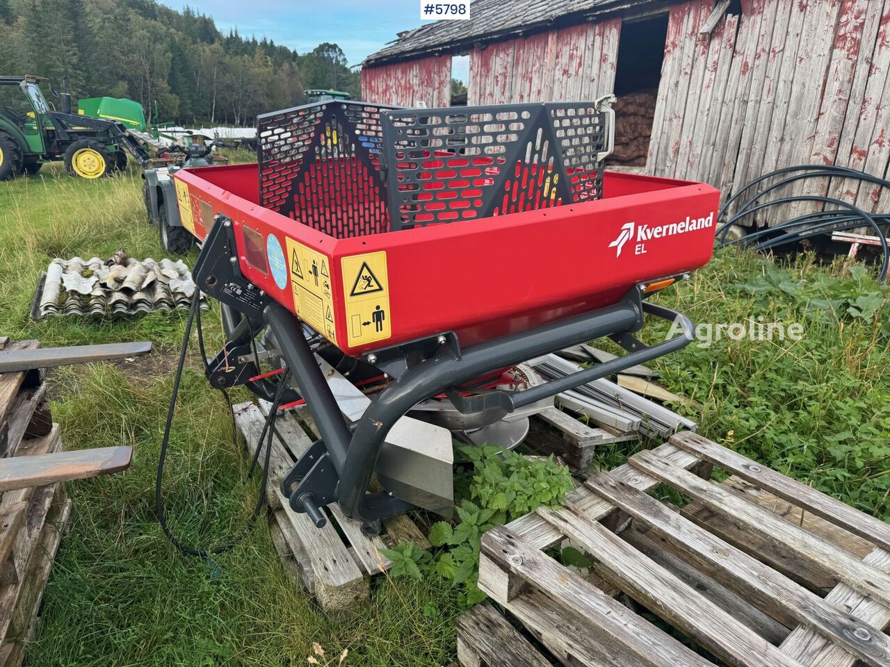 1900 Kverneland Tillage - Plough for sale — view 2