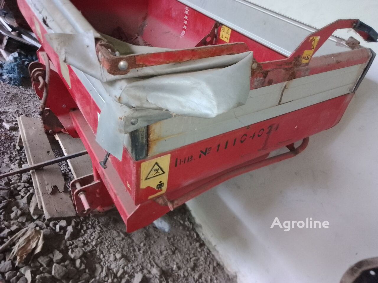 2011 Kverneland EXACTA-CL 1550 Spreader - Self Propelled for sale — view 2