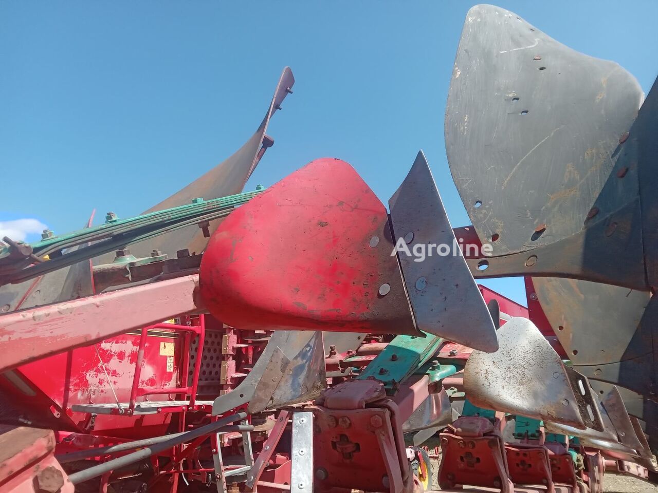 2017 Kverneland PW 100 Varioma Tillage - Plough for sale — view 5