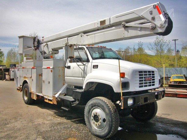 MTI 805B Bucket Truck for sale — view 5