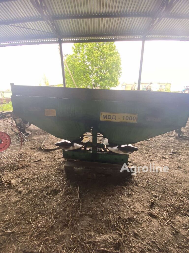 2013 MVD 1000 Spreader - Self Propelled for sale — view 2