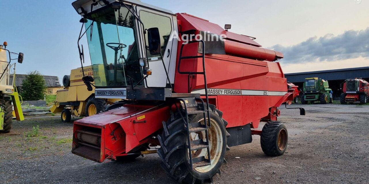 1995 Massey Ferguson 25 Hidrostatas Harvester - Grain for sale — view 3