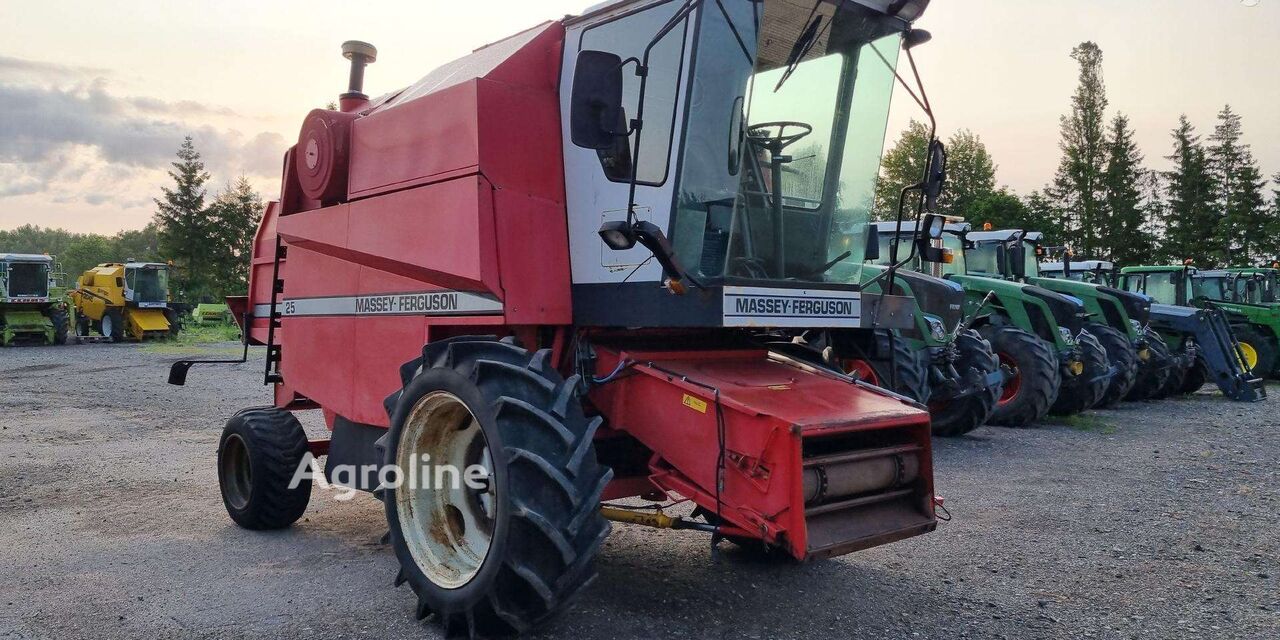 1995 Massey Ferguson 25 Hidrostatas Harvester - Grain for sale — view 4