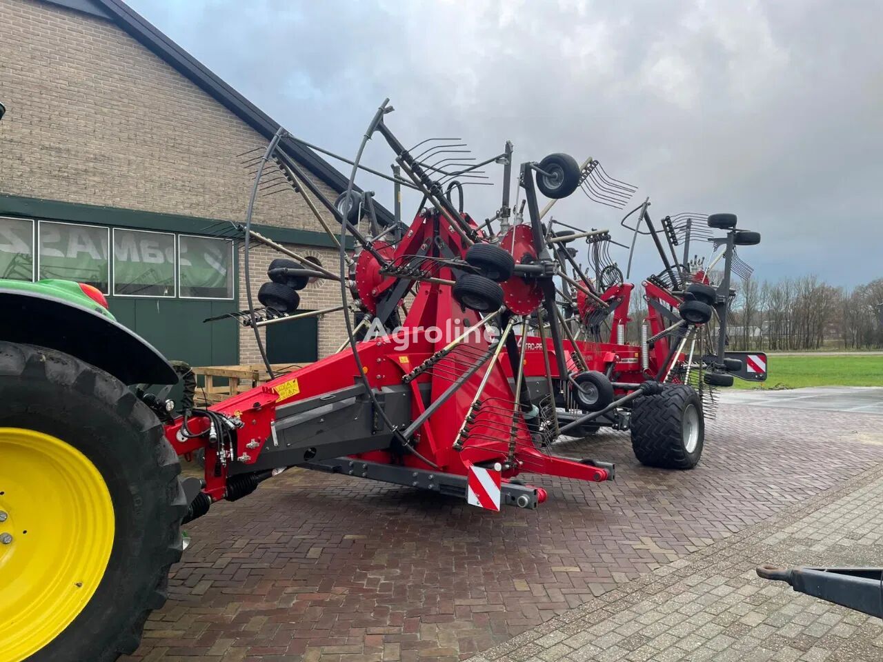 2020 Massey Ferguson RK 1404 TRC-PR Hay - Rake for sale — view 2