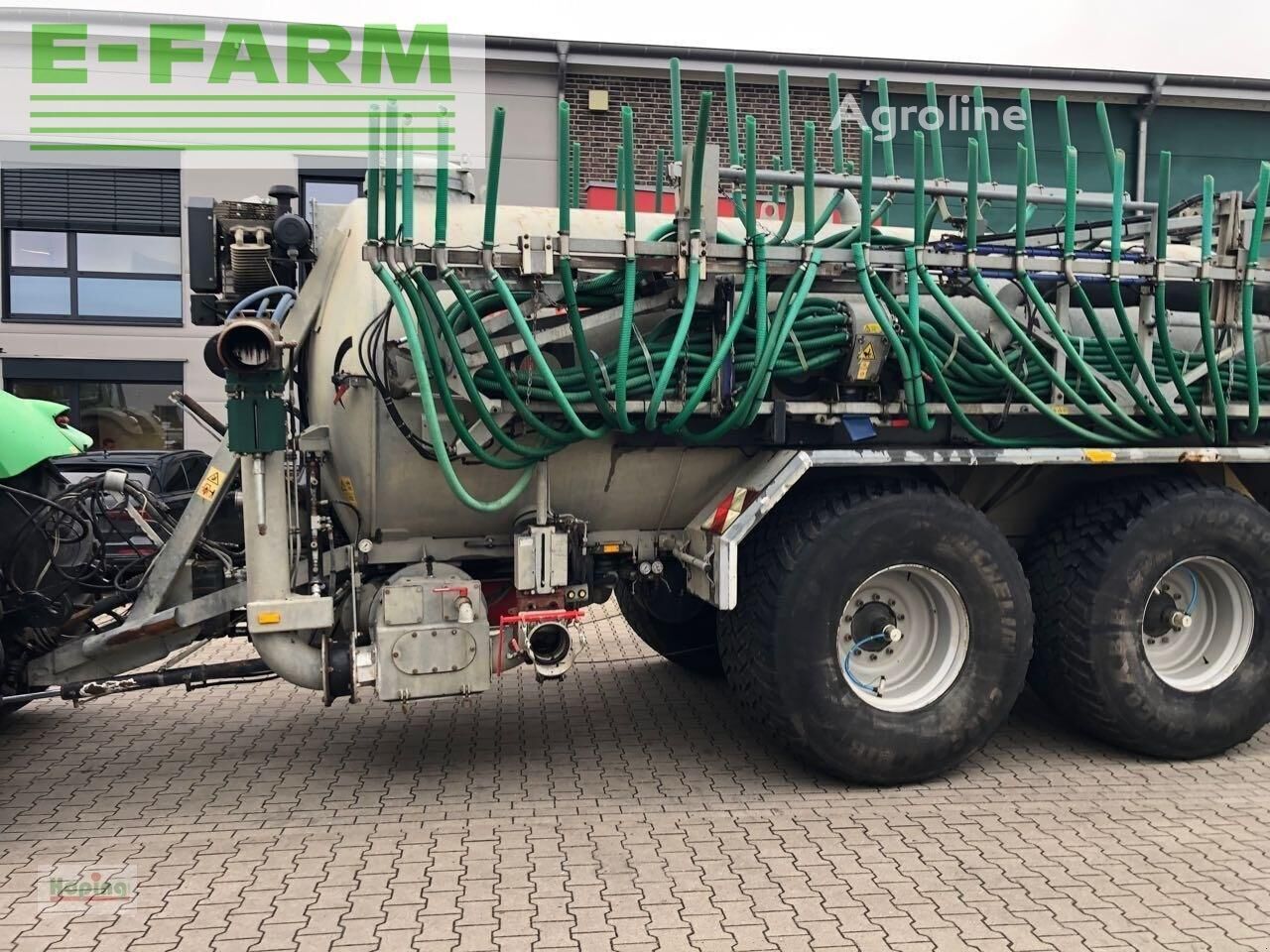 2010 Meyer Lohne PW 18000 Manure - Spreader for sale — view 3