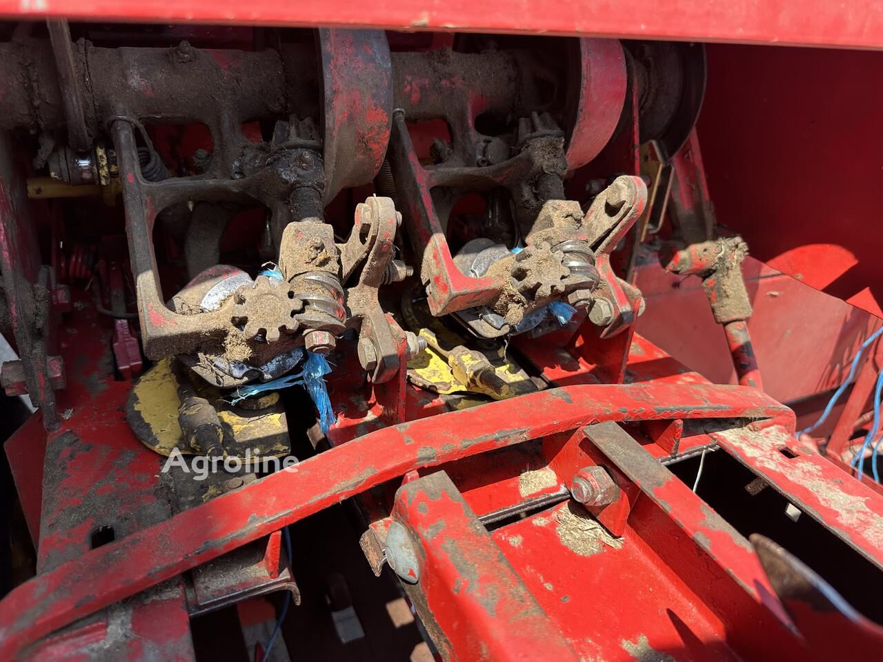 1970 New Holland 276 Hay - Square Baler for sale — view 4
