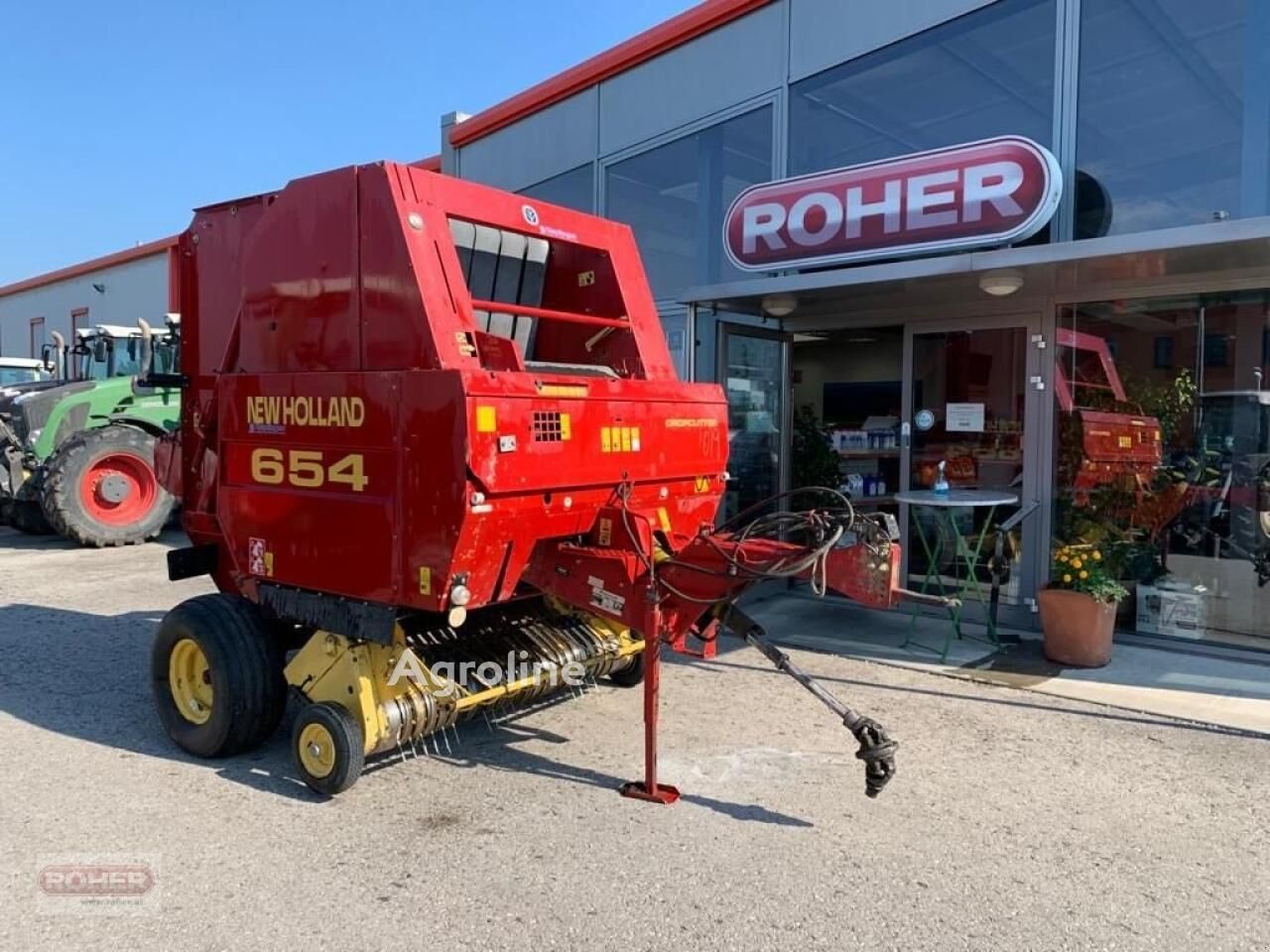 1998 New Holland 654 Hay - Square Baler for sale — view 4