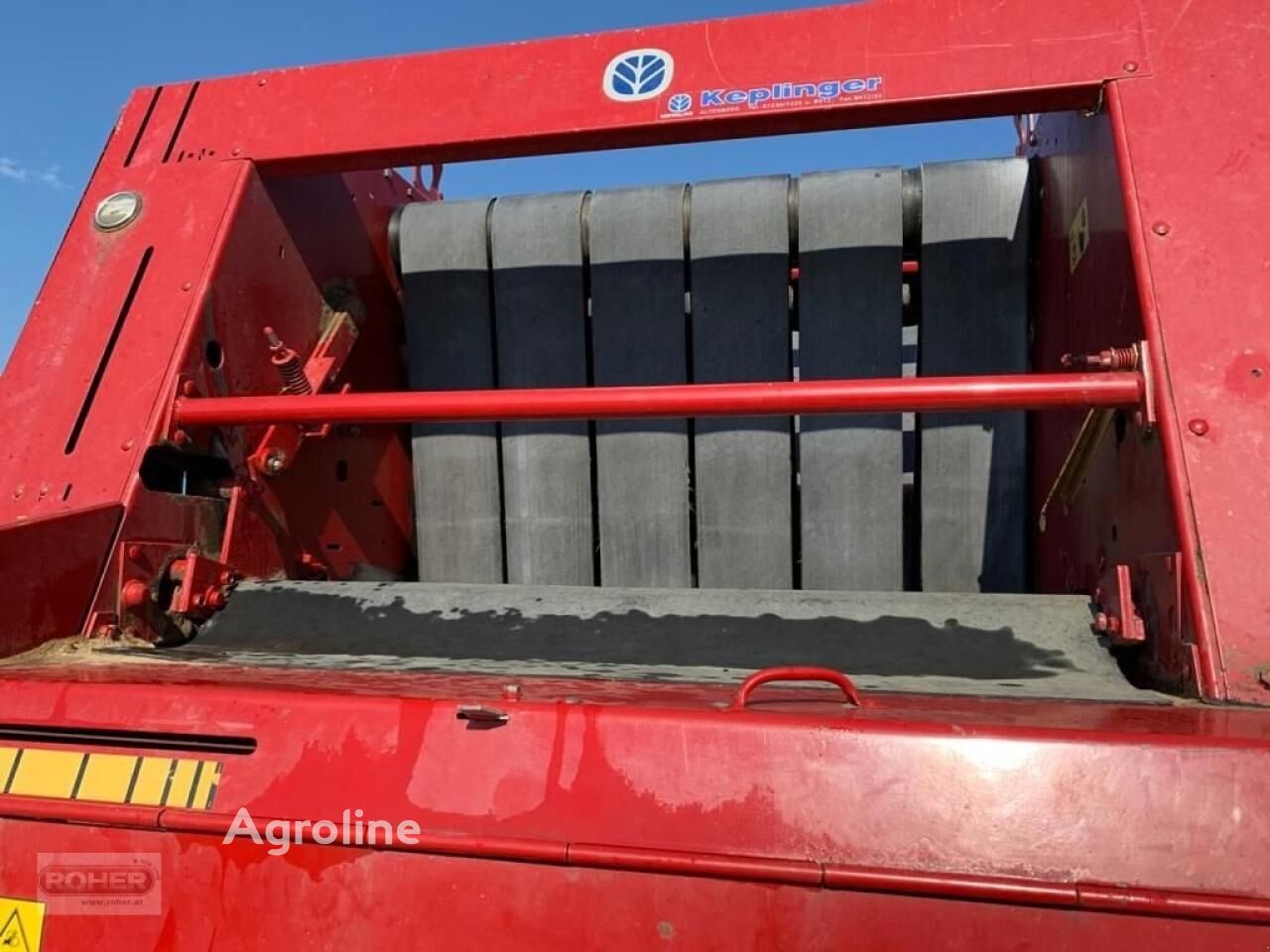 1998 New Holland 654 Hay - Square Baler for sale — view 5