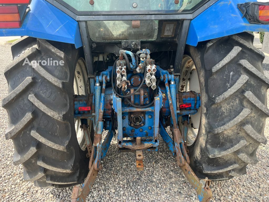 1993 New Holland 8240 SLE Tractor - Wheel for sale — view 5