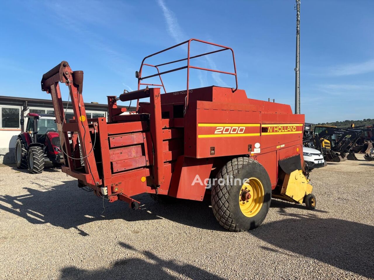 1991 New Holland Bigballer 2000 Hay - Square Baler for sale — view 2