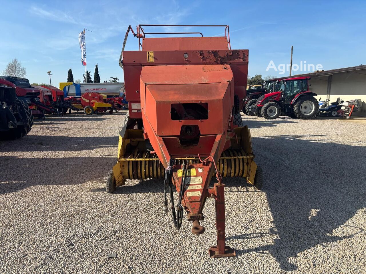 1991 New Holland Bigballer 2000 Hay - Square Baler for sale — view 5