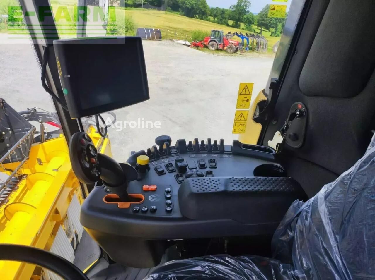 2021 New Holland CH 7.70 Latera Harvester - Grain for sale — view 5