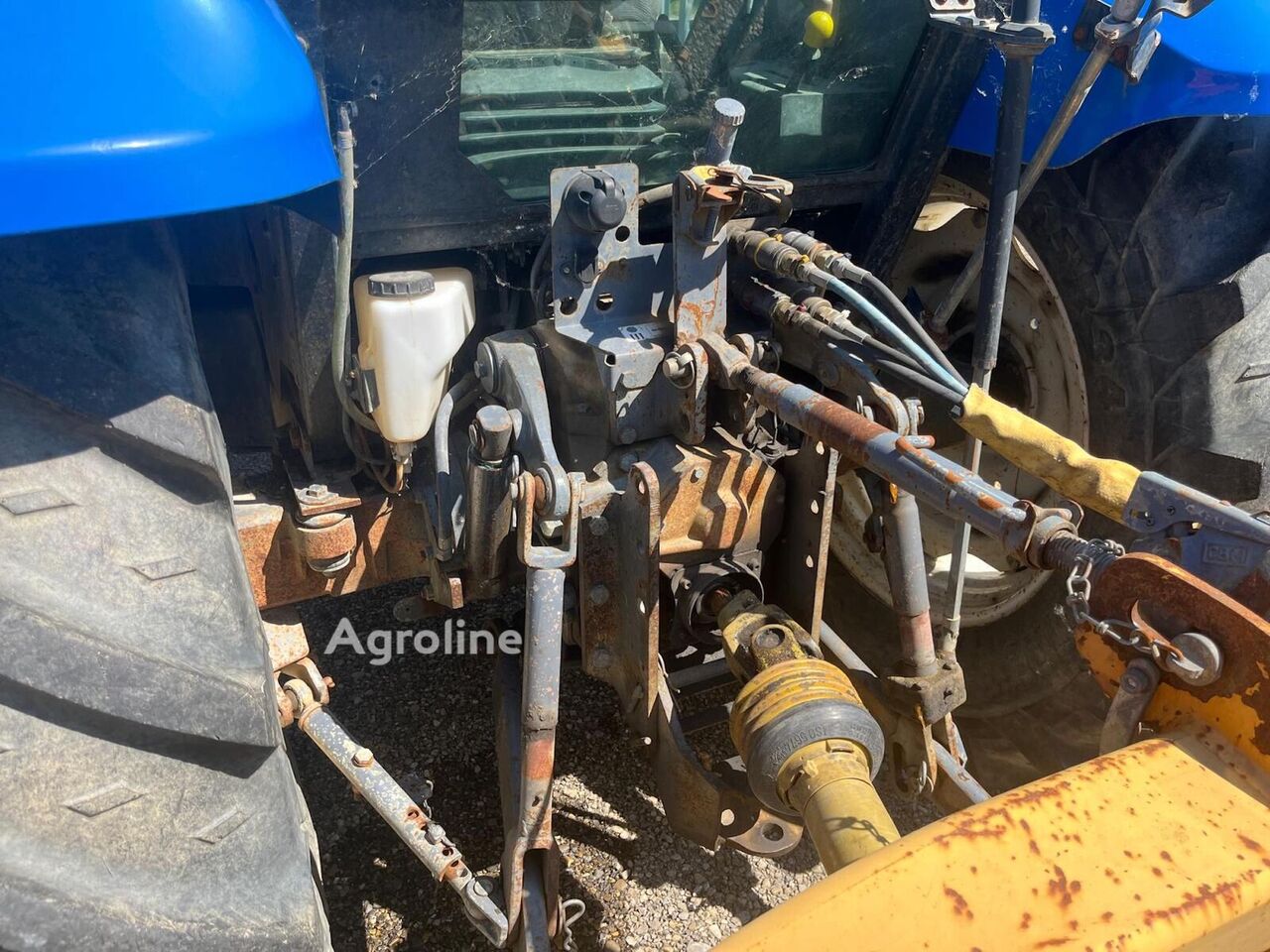 2000 New Holland TL100 Tractor - Wheel for sale — view 5