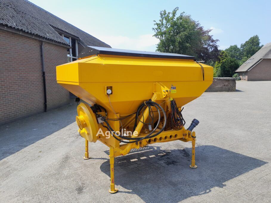 Nordsten NS 1904 Spreader - Self Propelled for sale
