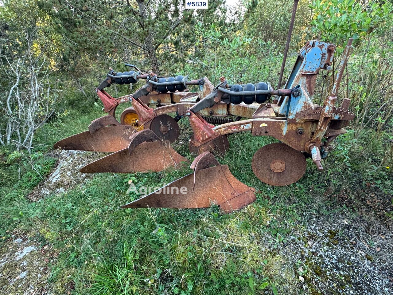 1900 Overum Tillage - Plough for sale
