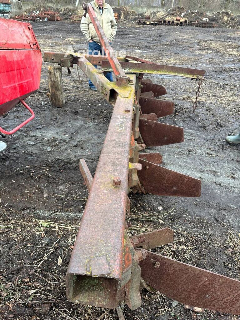 PLN 5-35 Tillage - Plough for sale — view 4