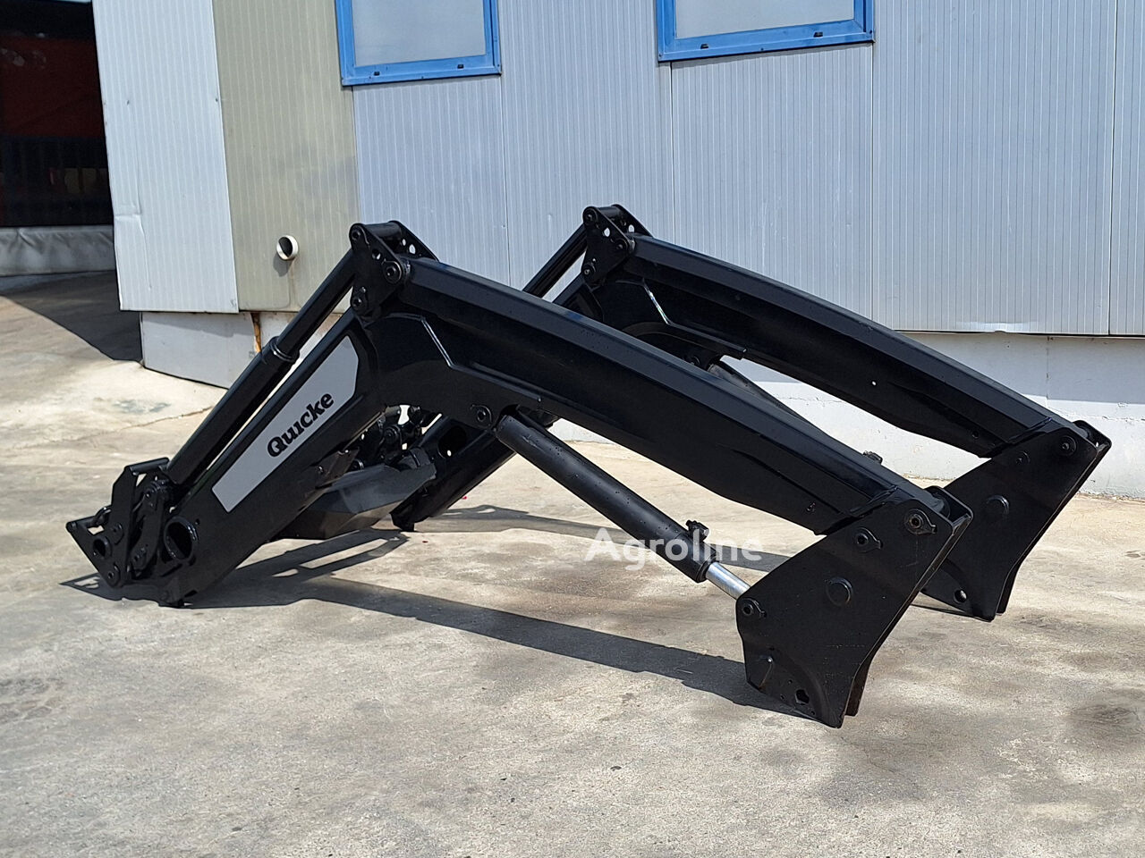 Quicke Attachment - Front Loader for sale — view 3