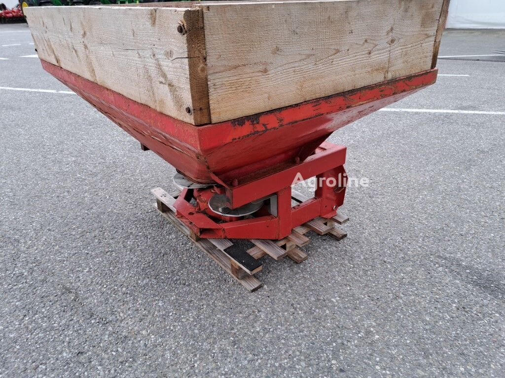 1994 Rauch MDS 701 Spreader - Self Propelled for sale — view 3