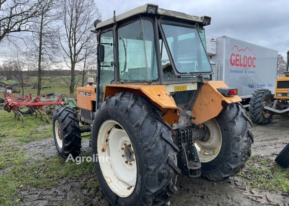 1976 Renault 951-4 Tractor - Wheel for sale — view 5