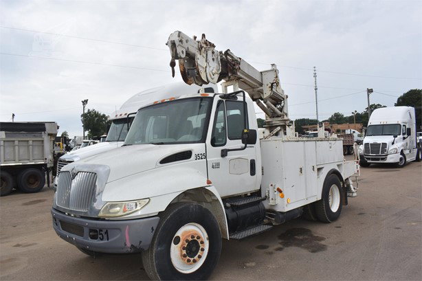 Simon Telelect 92-42 Bucket Truck for sale