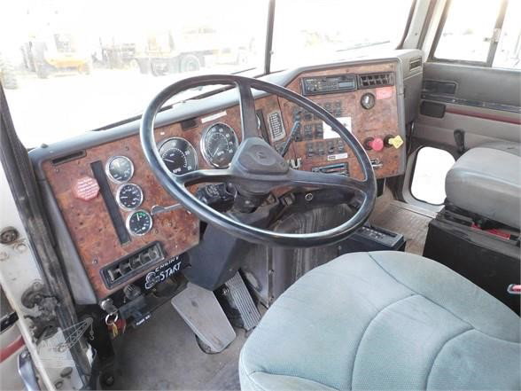 Simon Telelect Commander Bucket Truck for sale — view 3