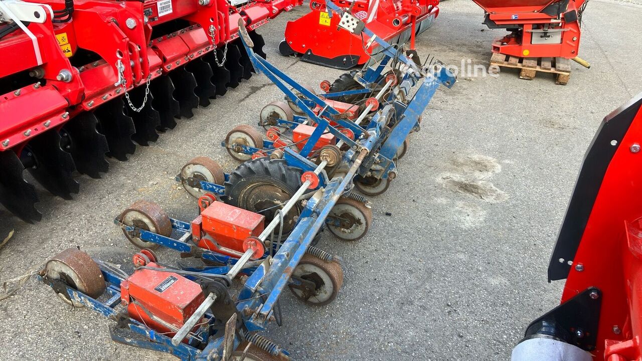 1901 Stanhay 6 Reihig Planting - Seed Drill for sale — view 2