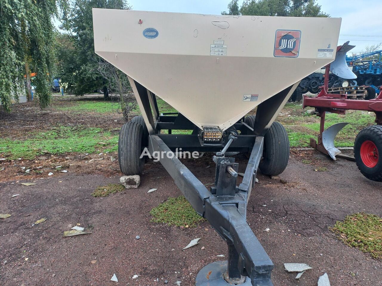 Sulky Willmar Super Spreader - Self Propelled for sale — view 4