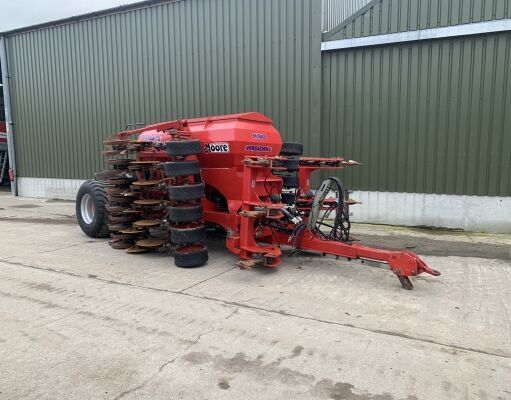 2010 Sumo 4M Versadrill Planting - Seed Drill for sale — view 2