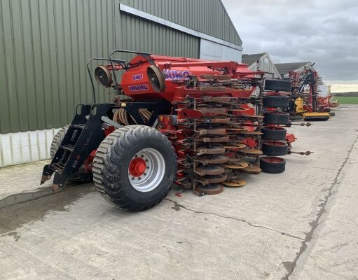 2010 Sumo 4M Versadrill Planting - Seed Drill for sale — view 3