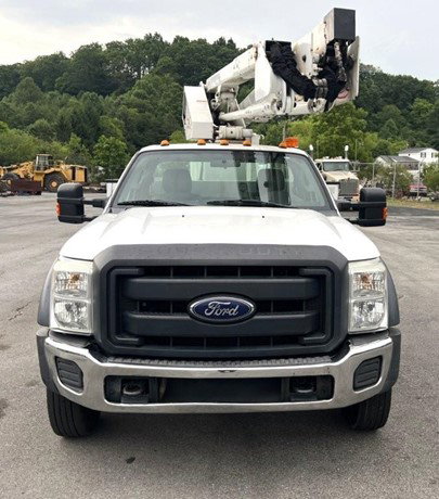 2008 Terex LT38 Bucket Truck for sale — view 2