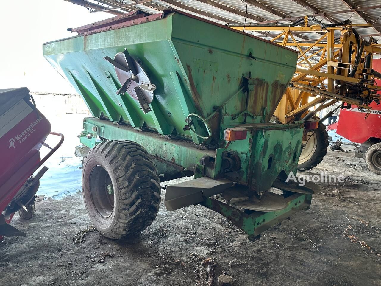 2012 UNIA RCW-5500 Spreader - Self Propelled for sale — view 4