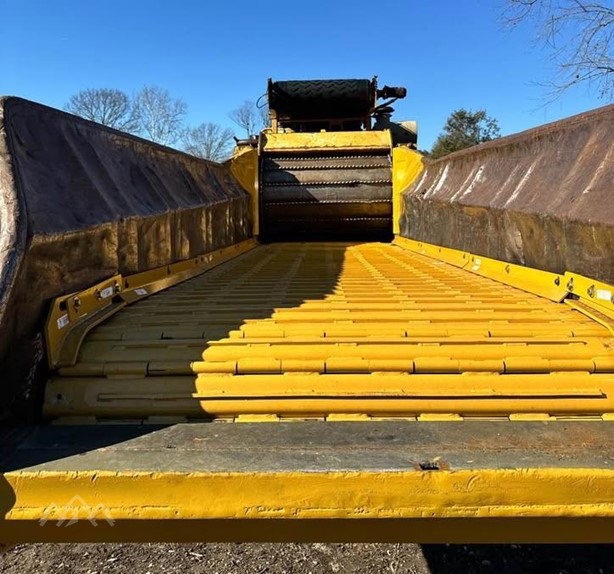 2014 Vermeer HG6000TX Horizontal Grinder for sale — view 4