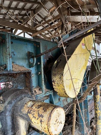 1990 West Salem 2822BH Horizontal Grinder for sale — view 4