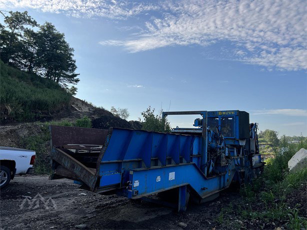 1999 West Salem Brute Horizontal Grinder for sale — view 2