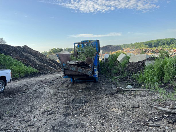 1999 West Salem Brute Horizontal Grinder for sale — view 4