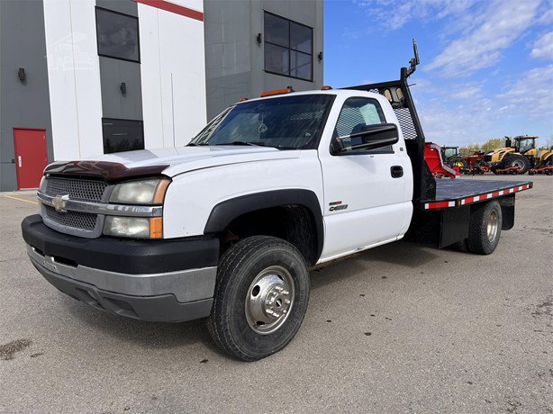 2004 Chevrolet 3500 Flatbed Truck for sale