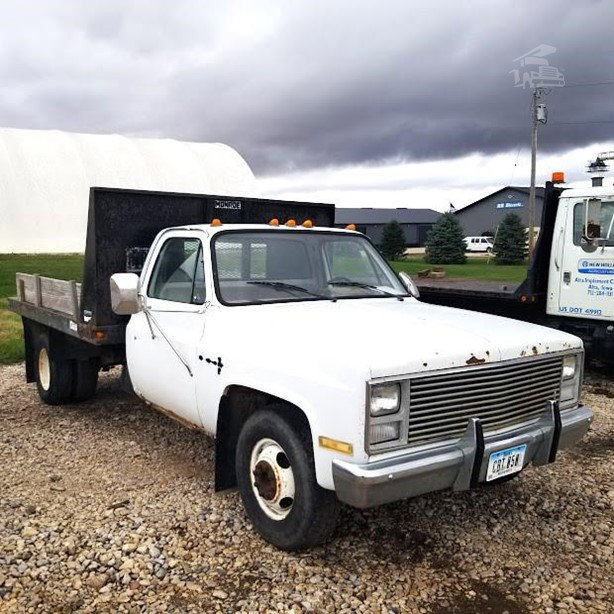 1987 Chevrolet C30 Flatbed Truck for sale — view 2