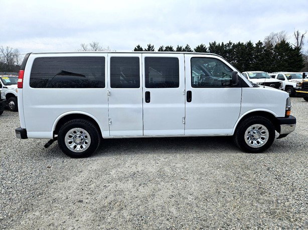 2014 Chevrolet Express 1500 Van - Passenger for sale — view 3