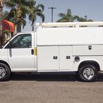 2018 Chevrolet Express 3500 Box Truck for sale — view 5