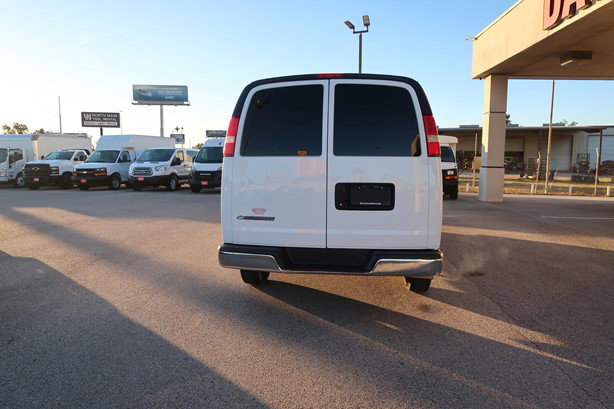 2018 Chevrolet Express 3500 Van - Passenger for sale — view 5