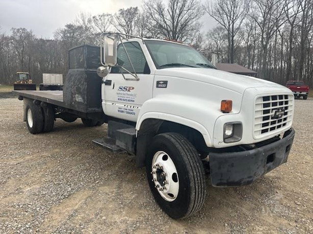 1999 Chevrolet Kodiak C6500 Flatbed Truck for sale — view 2