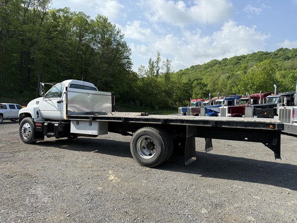 2001 Chevrolet Kodiak C6500 Flatbed Truck for sale — view 4