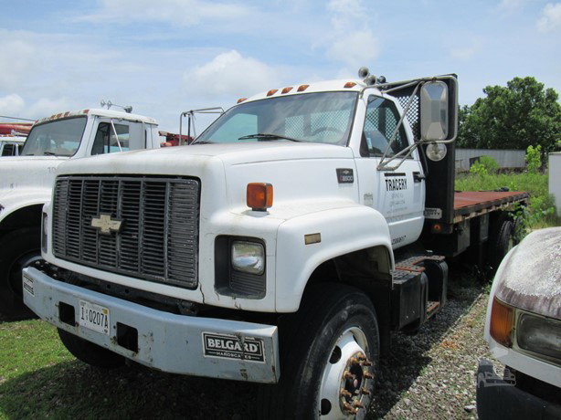 2000 Chevrolet Kodiak C7500 Flatbed Truck for sale — view 2