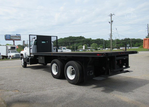 2002 Chevrolet Kodiak C8500 Flatbed Truck for sale — view 3